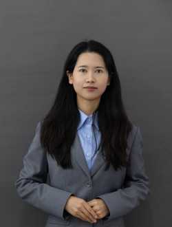 曹英英/語文老師